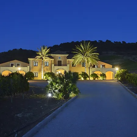 Ξενοδοχείο Baglio Caruana Cantina & Relais 3*