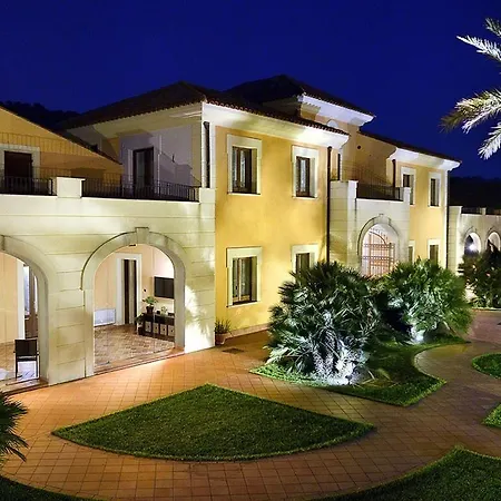 Baglio Caruana Cantina & Relais Hotell 3*